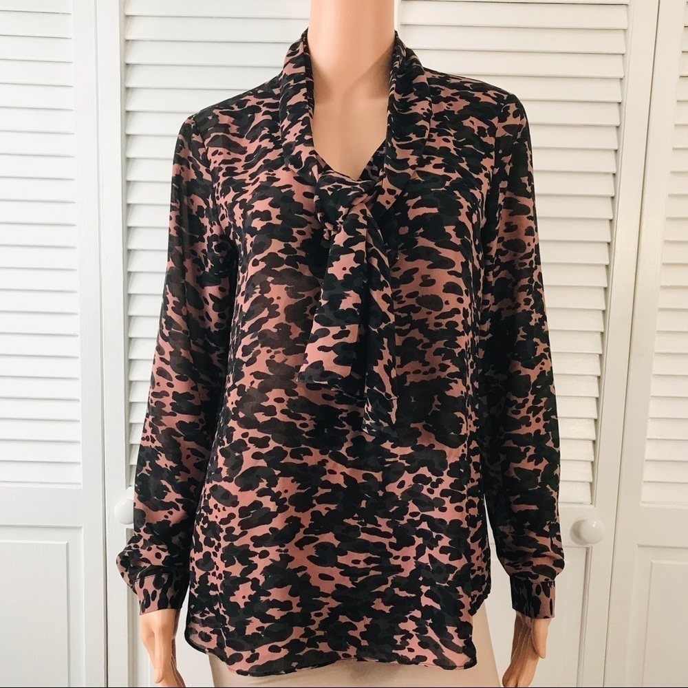 2/$25 CABI Black Pink Animal Print Long Sleeve Blouse Size Small